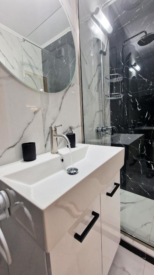 Pg Luxury Apartment كافالا المظهر الخارجي الصورة