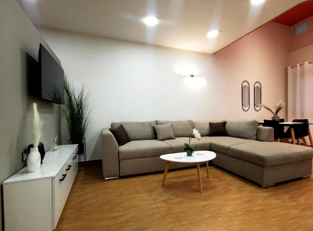 Pg Luxury Apartment كافالا المظهر الخارجي الصورة